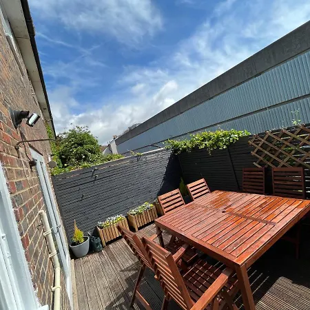 Brighton Central Home With Free Parking Exterior photo
