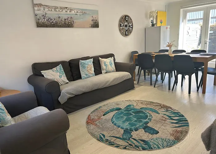Brighton Central Home With Free Parking