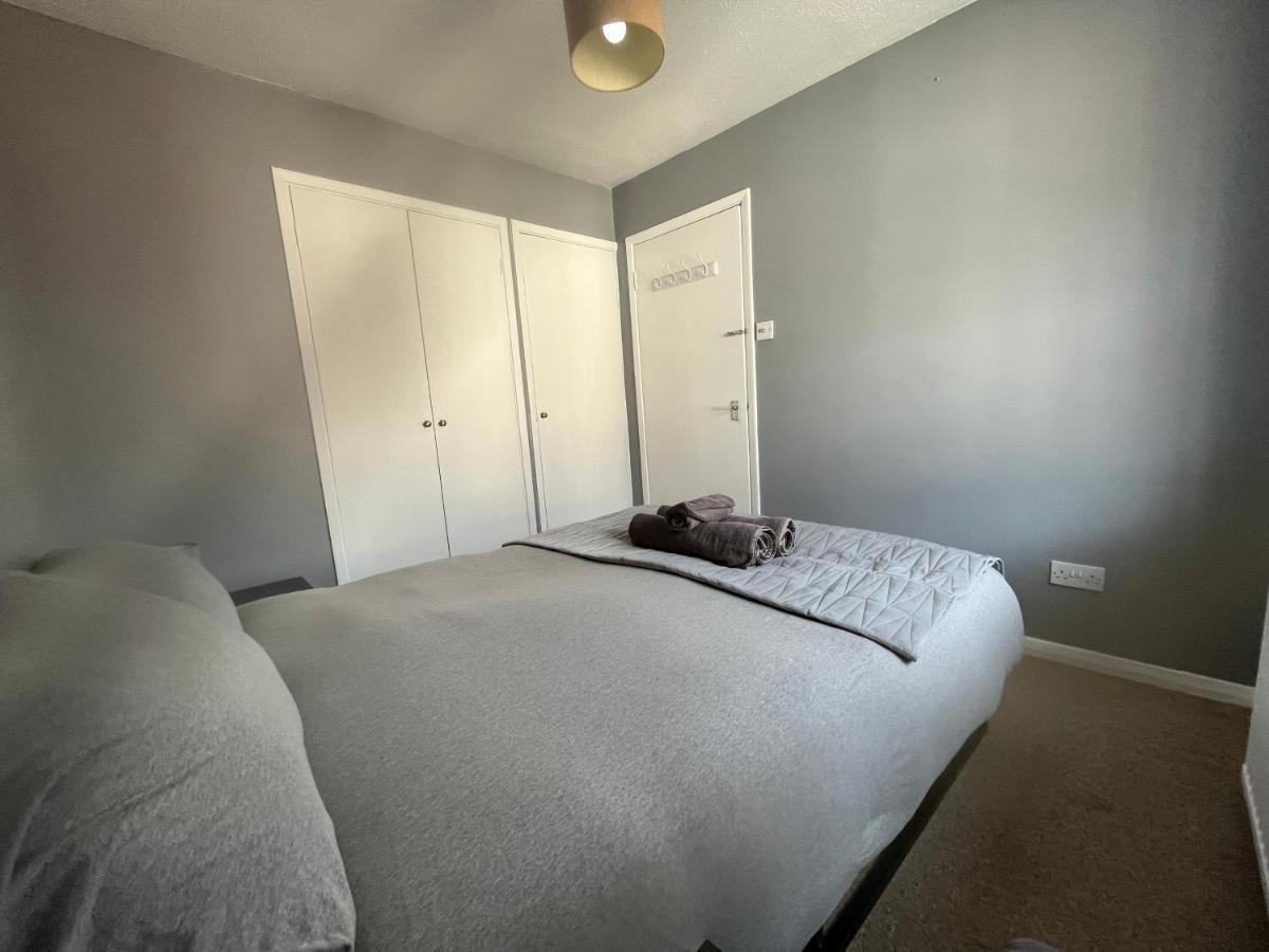 Holiday home With Free Parking *
